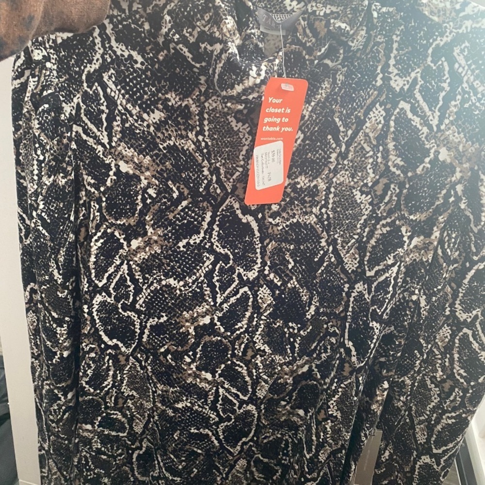 Yedda Top in Black Python NWT - image 4